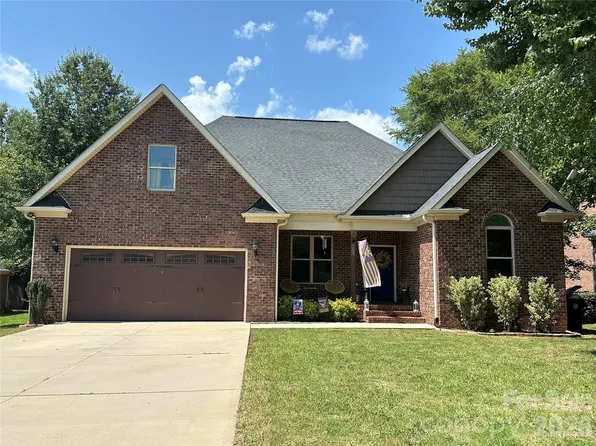 142 Bald Cypress Ln, Mooresville, NC 28115
