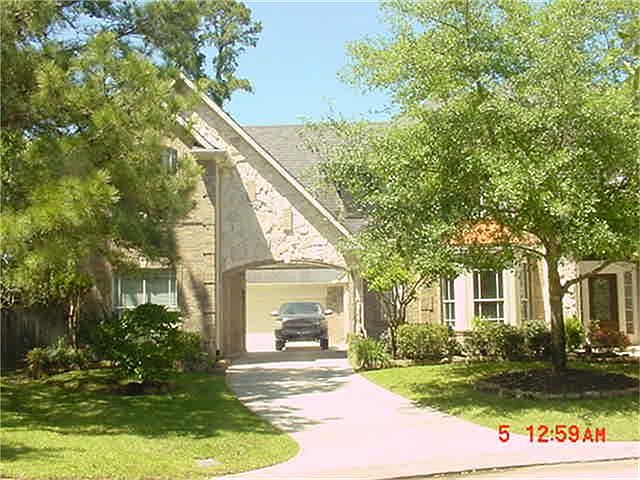 1st image of 18 Bentley Park Ct