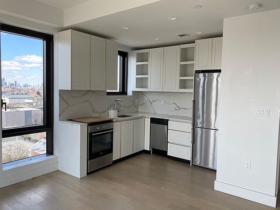 3rd image of 571 4th Ave #9L