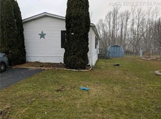 513 Rockview Dr, Holley, NY 14470