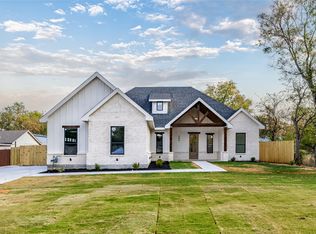 5805 Graham St, Fort Worth, TX 76114