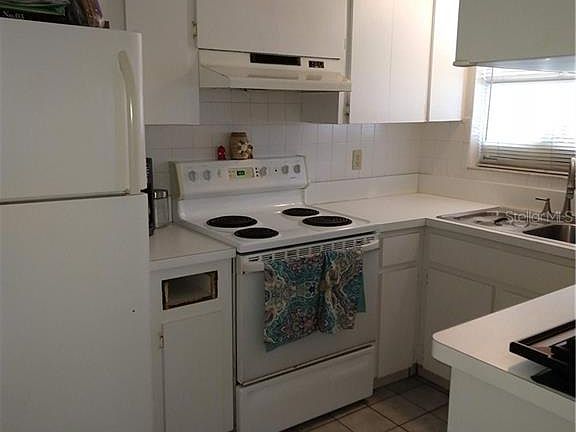 3rd image of 453 88th Ave N