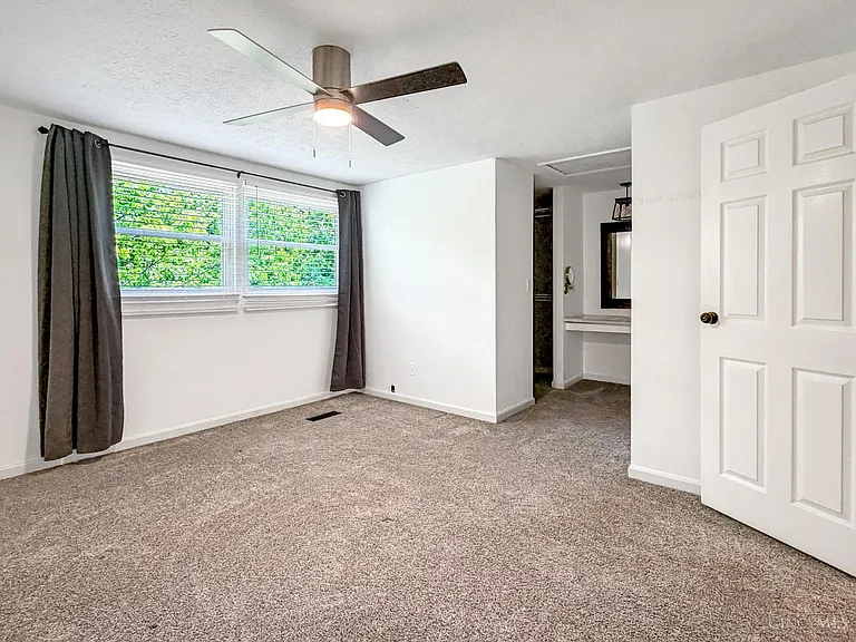 4560 New Market Ct #318 — Photo 13