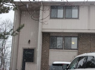 112 Rampart Ct, New Kensington, PA 15068