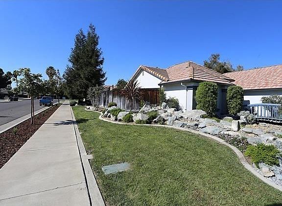 2nd image of 1803 Brighton Ct