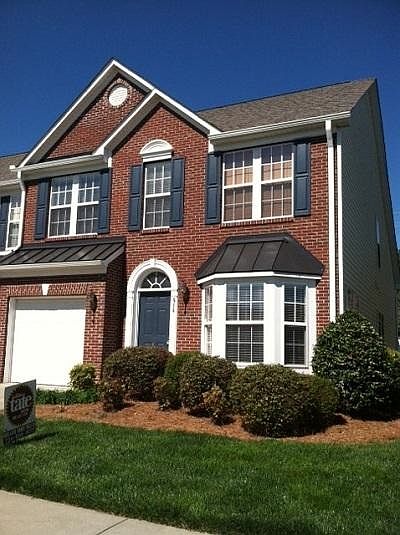 Beautiful brick front, end unit