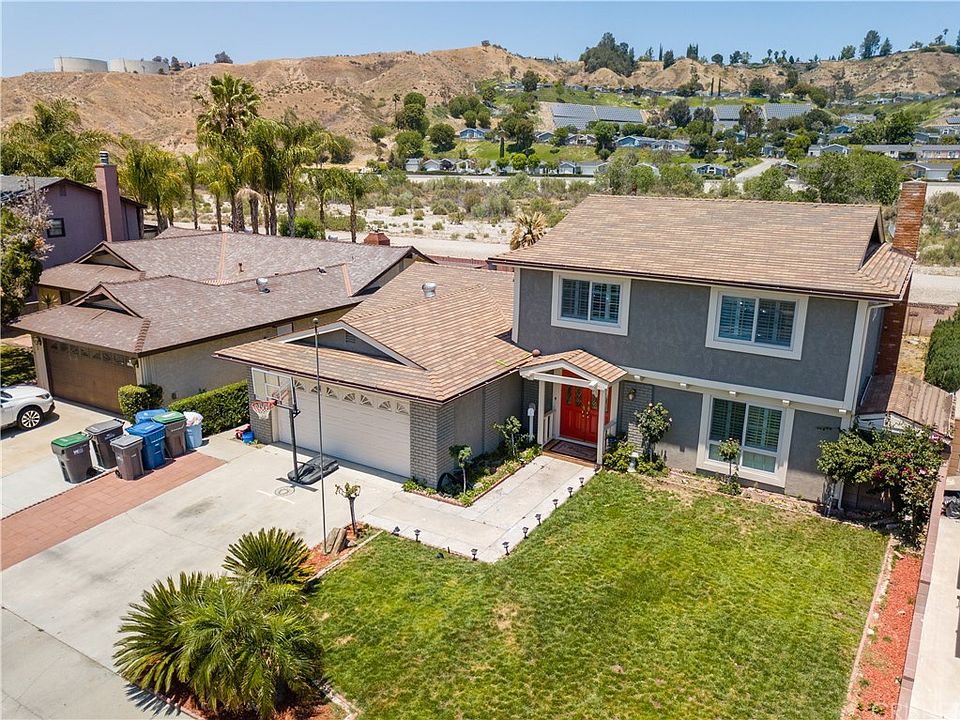 1st image of 20205 Lakemore Dr
