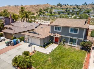20205 Lakemore Dr, Santa Clarita, CA 91351