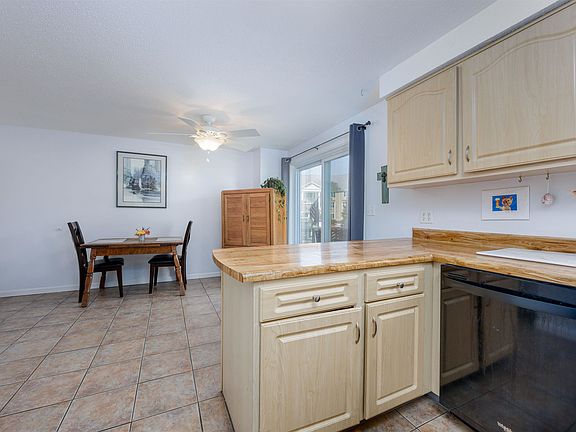 4th image of 494 Nashua Street #7