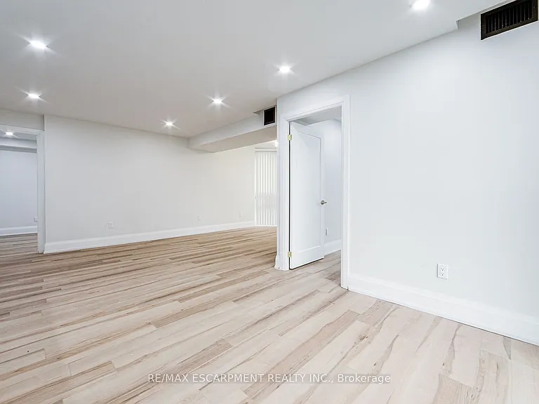 285 Enfield Pl #1603 — Photo 17