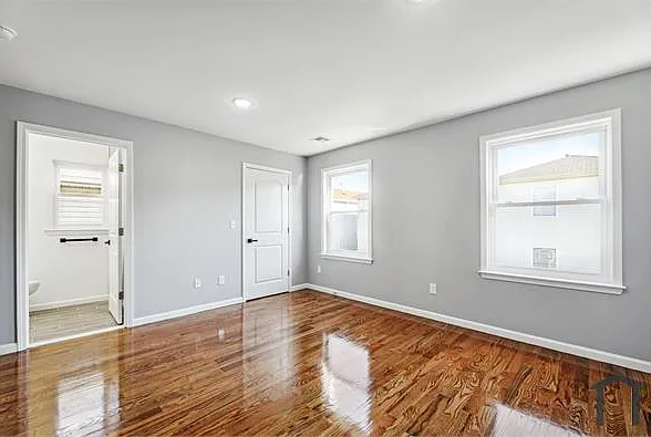531 Livingston St #2 — Photo 13