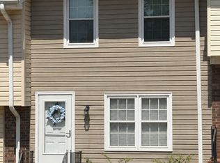 301 E Lake Dr APT 3, Mocksville, NC 27028