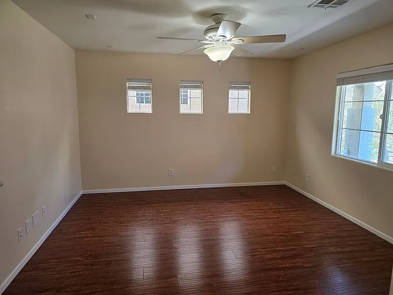 9160 Column Ct — Photo 14