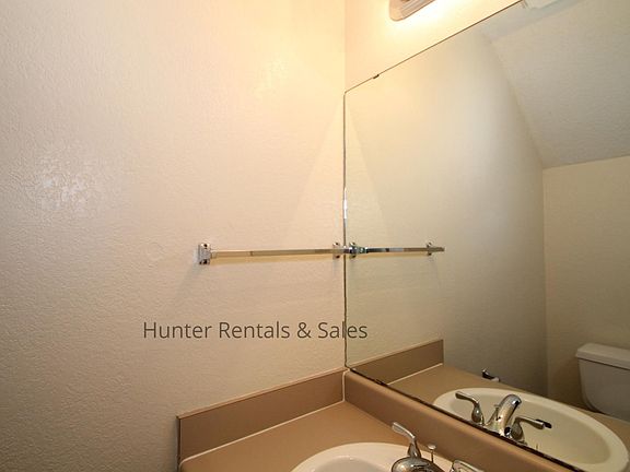 2nd image of 2601 Bermuda Dr APT C