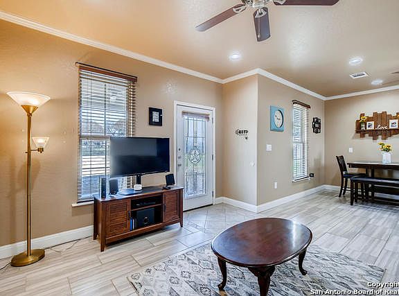 5th image of 4522 Starbuck Dr