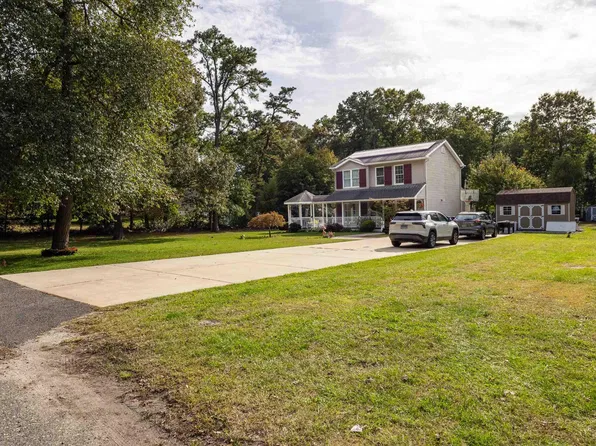 220 Arbutus Ave, Galloway, NJ 08205