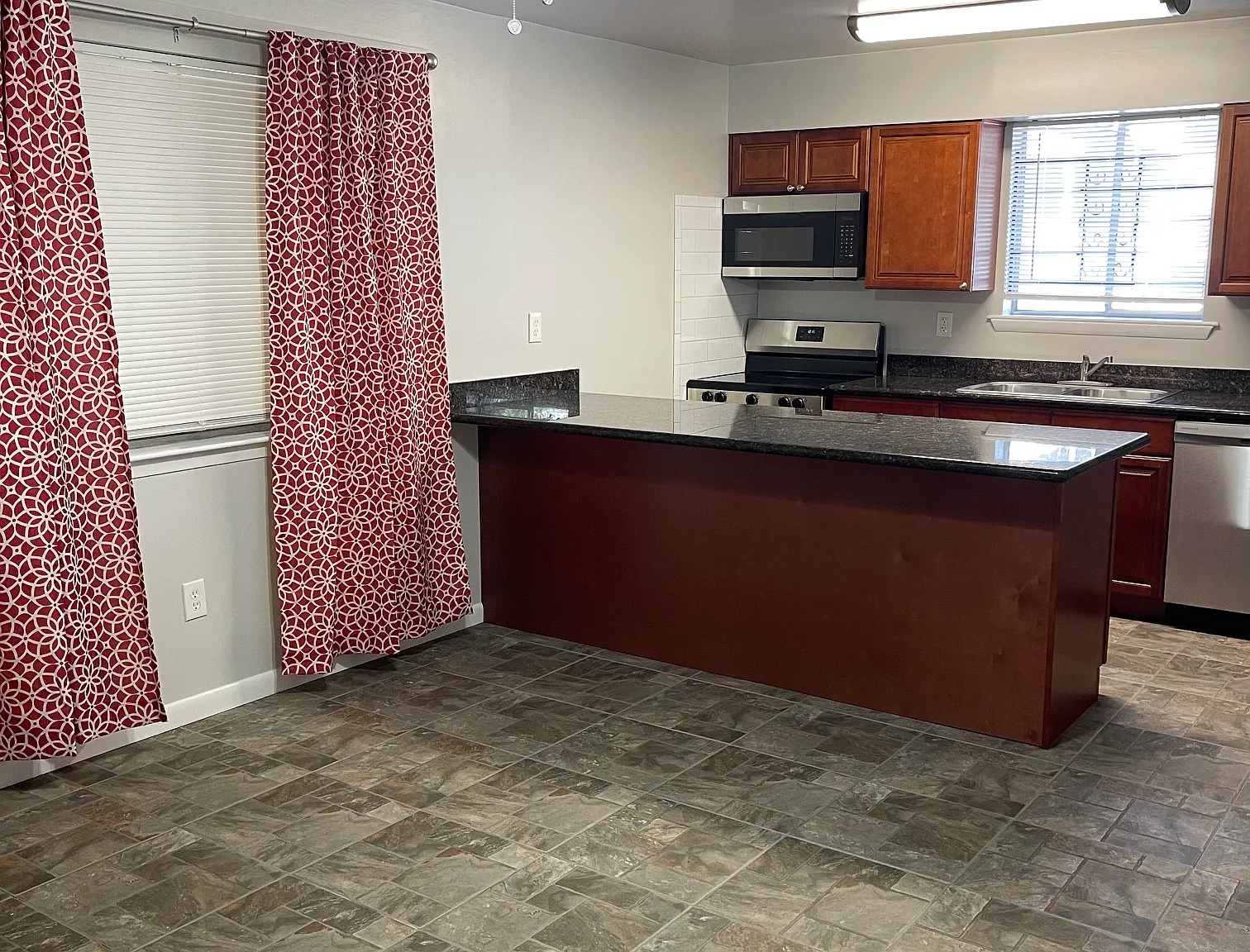1 bed, 600 sqft, $1,150 — Photo 1