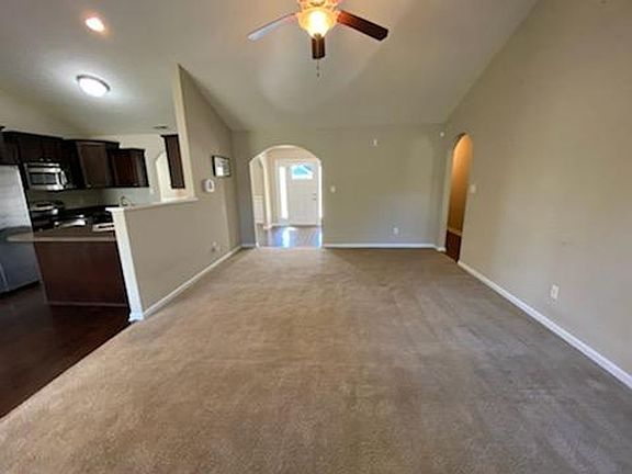 3rd image of 220 Marsh Haven Dr