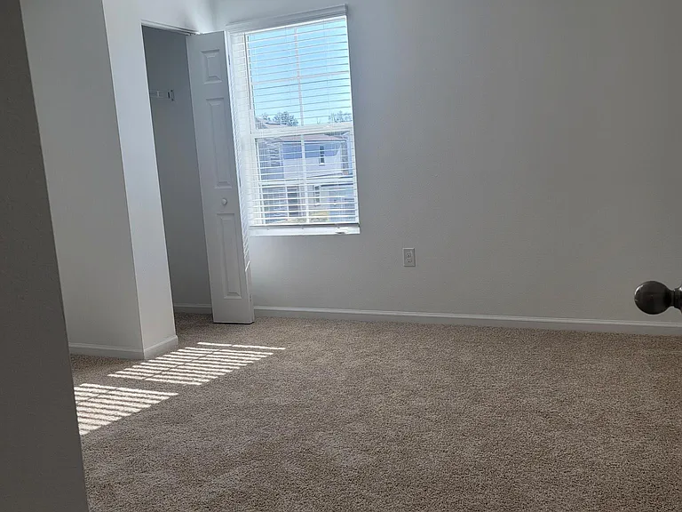 9025 Gifford Dr — Photo 9