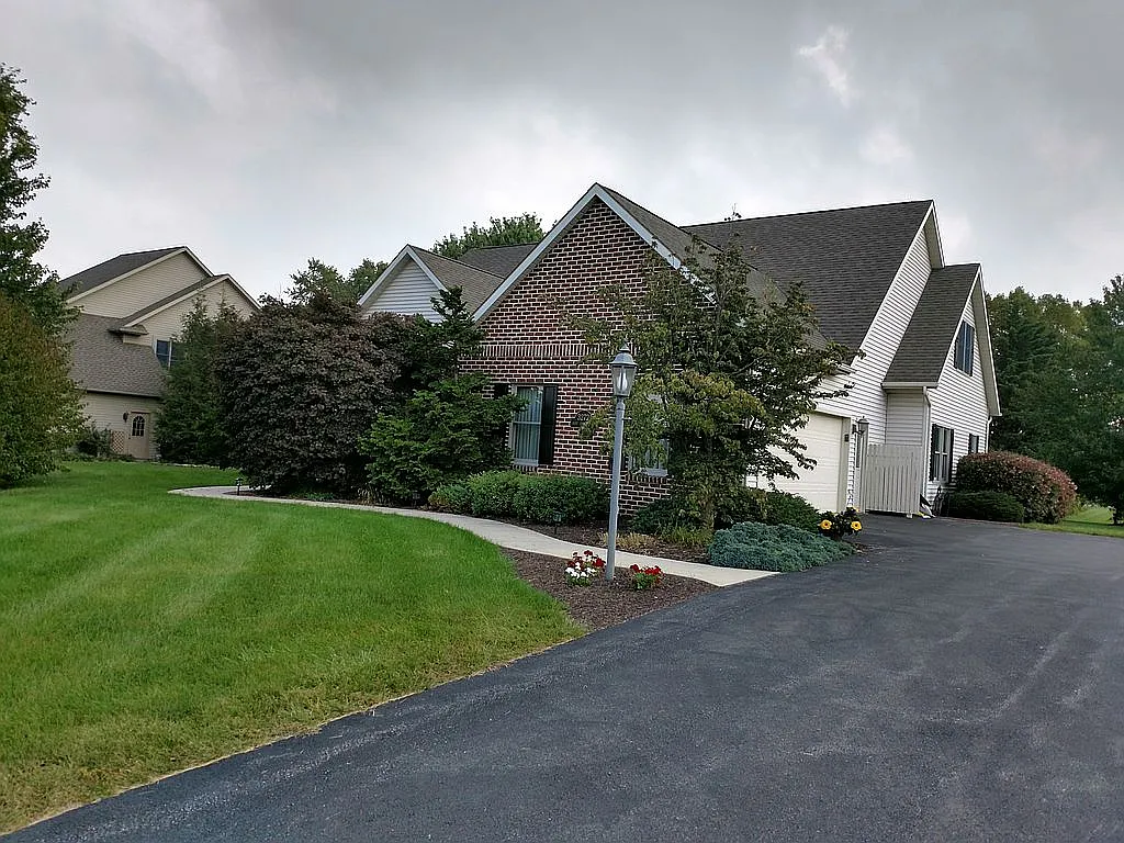 3272 Saint Andrews Dr photo 1