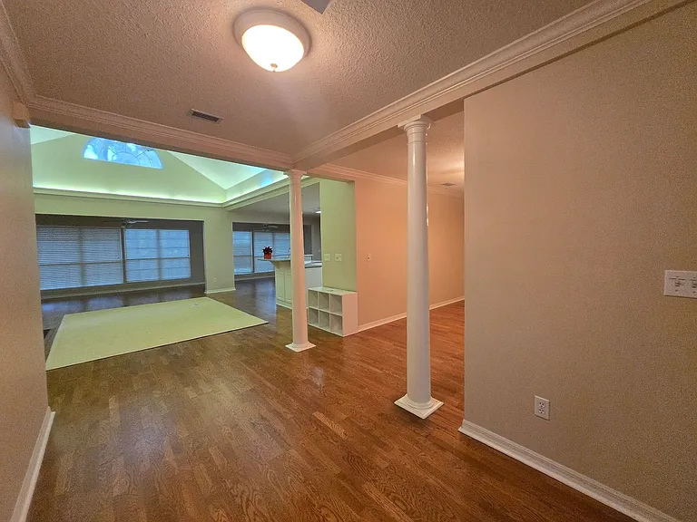 436 SE 4th Ave — Photo 7