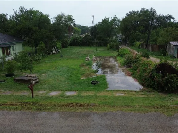 211 W 8th St, San Juan, TX 78589