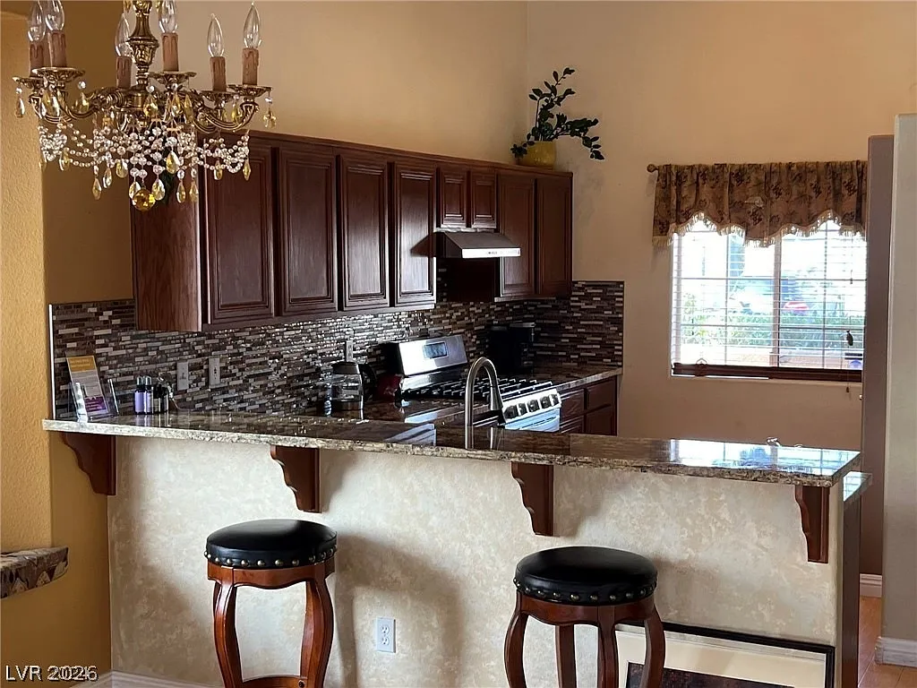3 bed, 2.0 bath, 1686 sqft, $2,495 — Photo 4