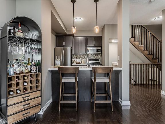 5th image of 215 Dundas St E #29