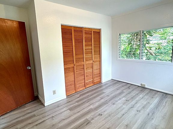 5th image of 2530 Kalihi St APT F
