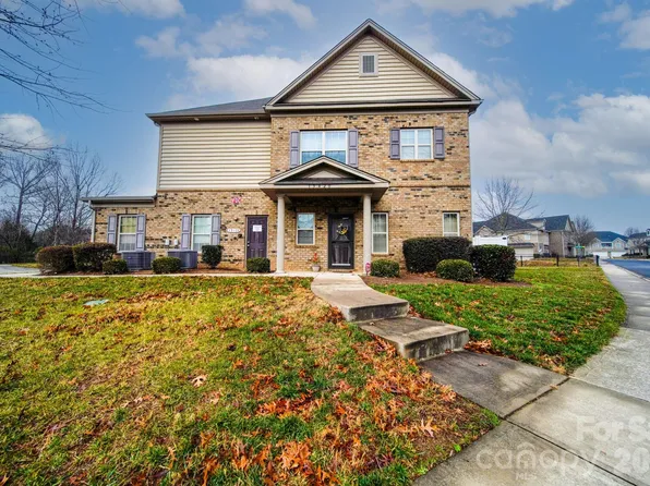 15420 Barossa Valley St, Charlotte, NC 28277