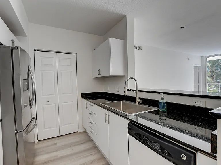 700 E Boynton Beach Blvd #403 — Photo 1