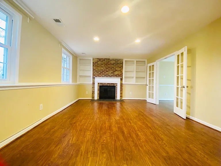 11266 Valley Bend Dr — Photo 26