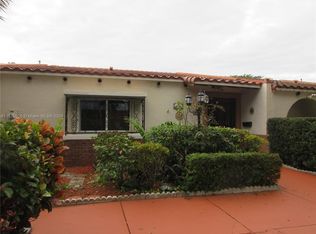 7010 Holly Rd, Miami Lakes, FL 33014