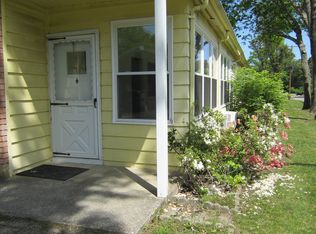 10B Hemlock St, Toms River, NJ 08757