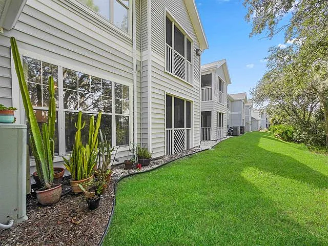 25115 Harbour Vista Cir — Photo 30