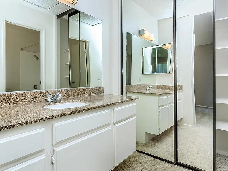 Spring Lakes Apartment Homes — Photo 32