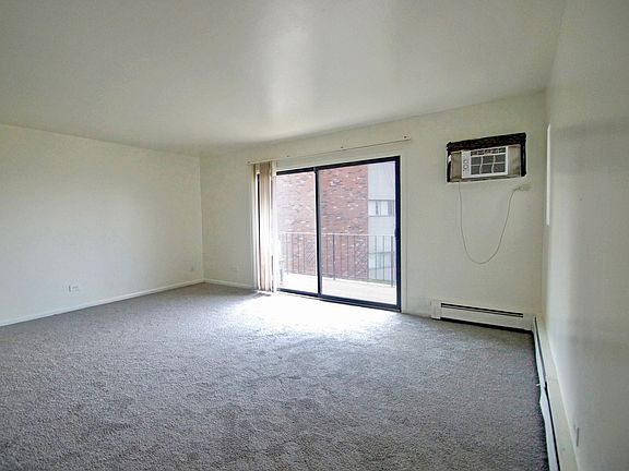4th image of 13711 S Stewart Ave #11A2E