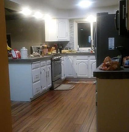 2nd image of 18697 Rayburn Hwy