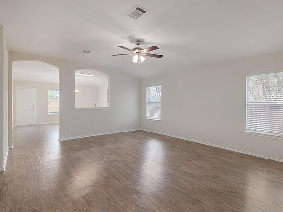 5th image of 1014 W South St