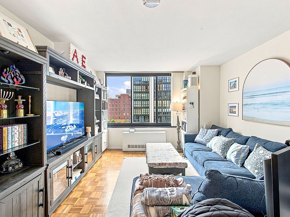 1st image of 215 W 95th St APT 12L