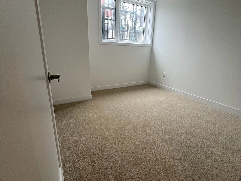 25 Palace St #P35 — Photo 11