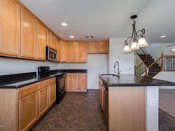 2nd image of 41148 N Cambria Dr