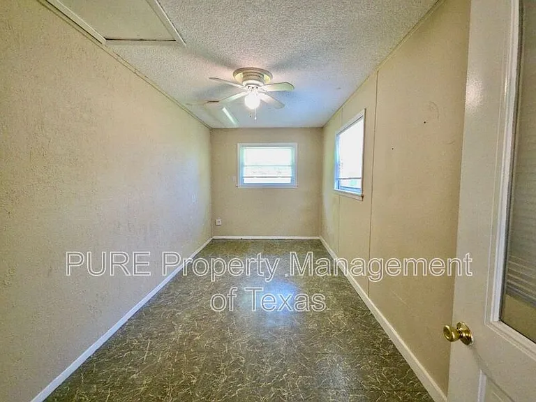 1310 Ray Berglund Blvd #A — Photo 26