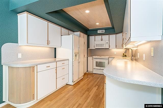 2nd image of 1344 Jones St