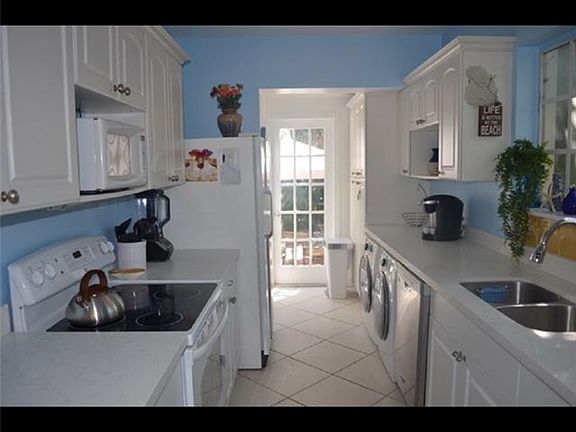 3FBFA154-646B-47FA-AC7B-9DB7D5847EFF