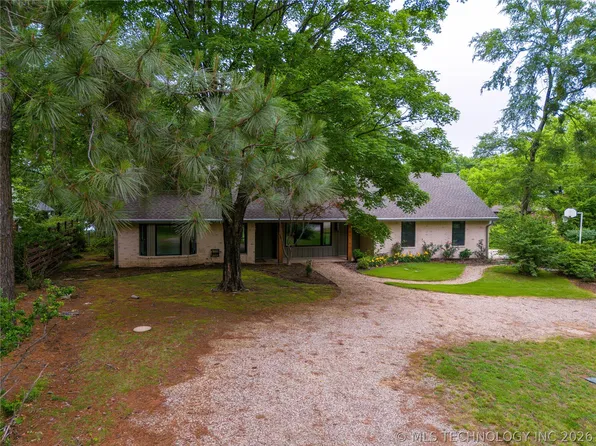560 N 4395th, Pryor, OK 74361