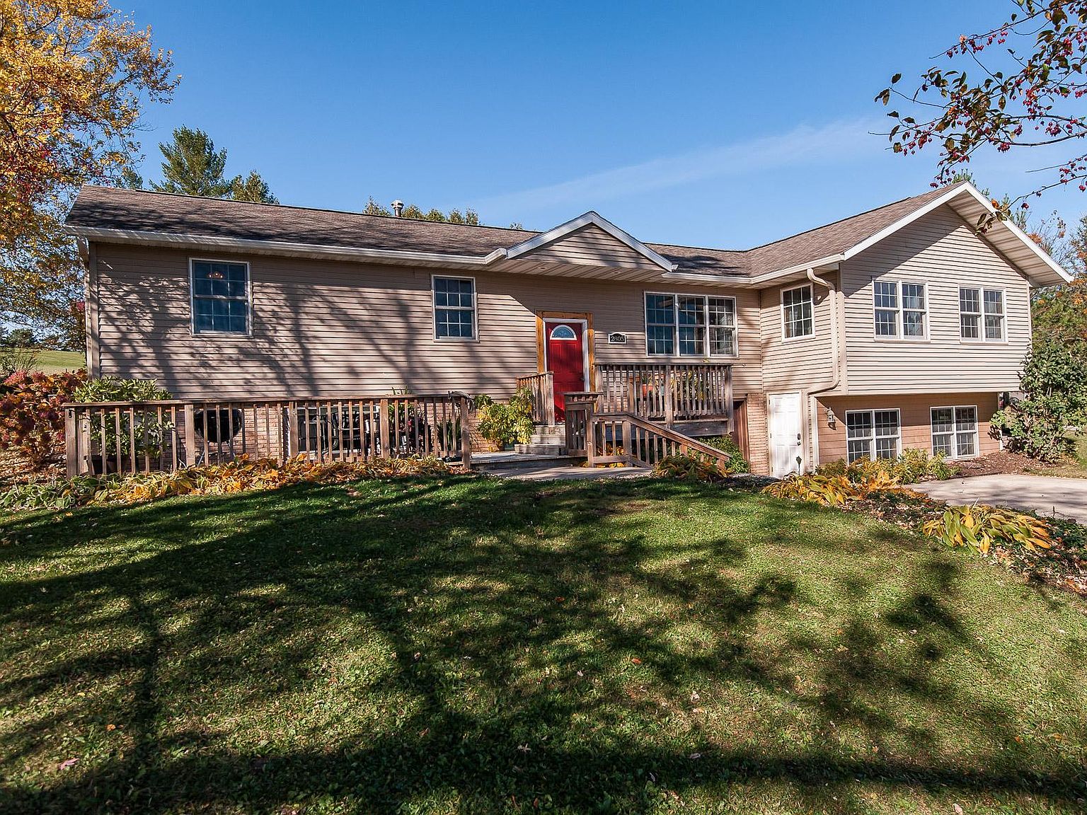 2805 Paradise Ct SW, Rochester, MN 55902 | Zillow