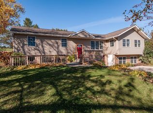 2805 Paradise Ct SW, Rochester, MN 55902