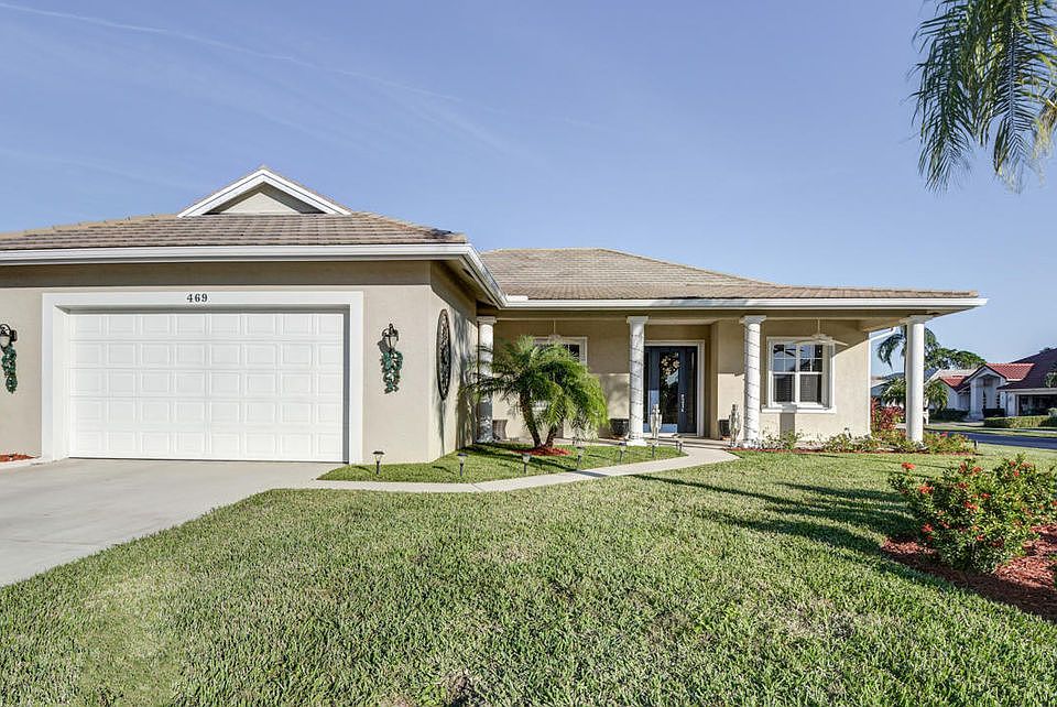 1st image of 469 SW Rosewood Cv