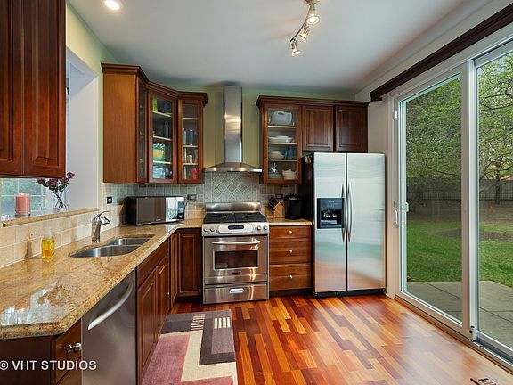 5th image of 600 E Thornhill Ln #600